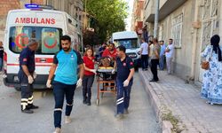 Elazığ'da minibüs ile otomobil çarpıştı: 7 yaralı