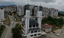 Kiliseye Benzetildiği İçin Bu Camiye Kimse Bağışta Bulunmadı, 18 Yıl Sonra İbadete Açılabildi