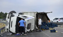 Mersin'de Limon Yüklü Kamyon Devrildi: 6 Yaralı