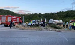 Samsun'da 2 Otomobil Çarpıştı: 2'si Ağır 9 Yaralı