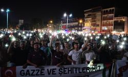 İnegöl’de Binler Gazze ve Doğu Türkistan İçin Yürüdü