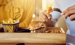 ABD Beslenme Kurallarını Baştan Yazdı! Yıllardır Yanlış Mı Yiyip İçiyoruz?