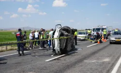 Otomobil Takla Atıp Karşı Şeride Geçti: 2 Ölü, 2 Yaralı