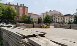 İnegöl'de Anafartalar Caddesi'nde Tehlikeli Oyun