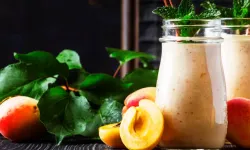 Yaz Günlerinde Bursa Şeftalisi ile Gelen Ferahlık: Şeftalili Smoothie Tarifi