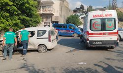 Ambulans ile hafif ticari araç çarpıştı: 9 kişi yaralandı