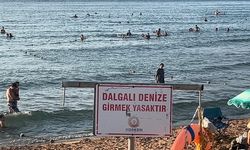 Kocaeli'de denize giren 2 kişi boğulma tehlikesi geçirdi