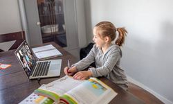 Çocukların Okuma Alışkanlıkları Dijital Çağda Nasıl Değişiyor Ve Bu Değişim Geleceği Nasıl Etkiliyor?