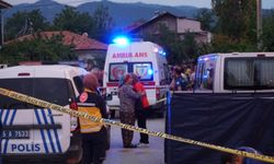 Burdur'da iş yeri önünde baba oğula silahlı saldırı: 1 ölü, 1 yaralı