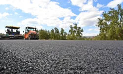 İznik – Elbeyli Sıcak Asfalt Yolu Başladı