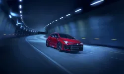 2025 Toyota Gr Corolla! Adrenalin Tavan Yaptıracak Yeni Özellikler Tanıtıldı!