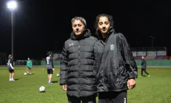 14 yaşında Sümeyye, kadın futbol ligleri tarihine geçti