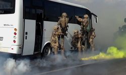 Özel harekat polislerinden heyecan dolu rehine kurtarma tatbikatı