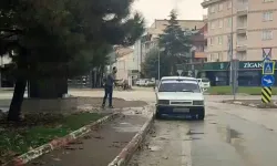 İnegöl'de aracını sokak çeşmesinde yıkayan sürücüye ceza yağdı