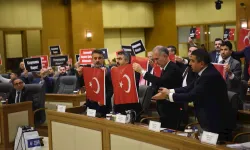 Bursa'da Cumhur İttifakı'ndan Bayraklı Protesto