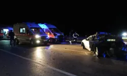 Hasta sevki yapan ambulans otomobille çarpıştı: 1 ölü, 5 yaralı