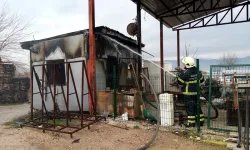 İnegöl’de Hurdacı Konteyneri Alevlere Teslim Oldu