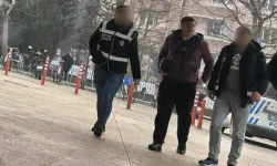 İnegöl'de Silahlı Tehdit Şüphelisi Suç Aletiyle Gözaltına Alındı