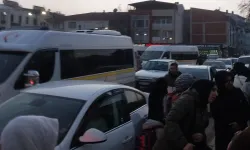 İnegöl’de Okul Çıkışında Trafik Çilesi: Veliler Acil Çözüm Bekliyor! "Yetkililer Sesimizi Duymuyor"