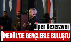 Alper Gezeravcı İnegöl'de gençlerle buluştu