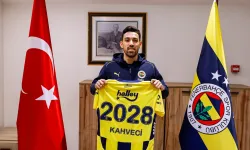 Fenerbahçe, İrfan Can Kahveci’nin Sözleşmesini 3 Yıl Uzattı