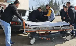 İnegöl’de Elektrikli Bisiklet ve Otomobil Çarpıştı: Yaralı Çocuk Hastaneye Kaldırıldı