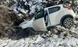İnegöl'e Gelirken Kontrolü Kaybetti! Sürücü Yaralandı