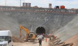 Kayseri’de Hızlı Tren Şantiyesinde Kaya Düşmesi! 1 İşçi Hayatını Kaybetti