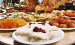 Yemekten Hemen Sonra Tatlı Yemek Sağlığımızı Nasıl Etkiler ve Bu Uygulama Peygamber Efendimizin (S.A.V.) Sünneti midir?