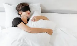 Gece Hayal Kurarak Uyumak Beyin Sağlığımızı Nasıl Etkiler? Uyku Kalitesine ve Duygu Durumuna Olan Etkileri Nelerdir?