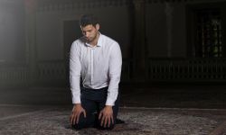 Namazda tahiyyat ve salli-bârik okumak şirk veya bidat diyenler türedi | İddialara delilleriyle cevap