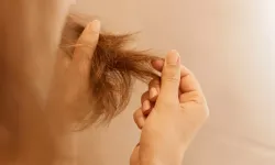 Wax Mı, Saç Jölesi Mi, Sprey Mi Daha Zararlı? Hangisi Saçları Uzun Vadede Tehdit Ediyor?