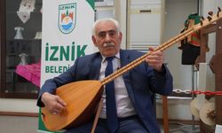 65 Yıldır Sazı ve Kalemi Elinden Bırakmadı