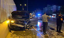 Başakşehir'de iki araç kafa kafaya çarpıştı: 5 yaralı