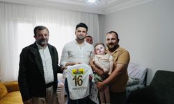 Bursaspor Başkanı Enes Çelik’ten Minik Taraftar Hızır Ali’ye Moral Ziyareti