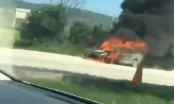 Bursa Kestel'de Seyir Halindeki Otomobil Alev Alev Yandı