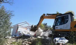 Bursa'da 25 kaçak yapı yıkıldı: Ruhsatsız binalara geçit yok