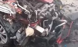 Bursa'da kamyonet ile otomobil çarpıştı: 2 yaralı