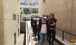 Bursa'da Onlarca Kişiyi Dolandırıp 2 Milyar Lira Vurgun Yapan Çete Çökertildi!