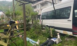 Düzce'de İşçi Servisi Ağaca Çarptı: 8 Yaralı
