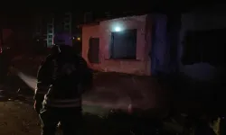 13 Katlı Binada Yangın İhbarına Giden İtfaiye, Metruk Evle Karşılaştı