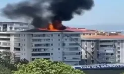 Bursa’da 6 Katlı Binanın Çatısı Küle Döndü
