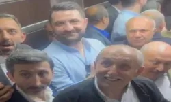 Bursa'da 6 Kişilik Asansöre 10 Kişi Binince Mahsur Kaldılar!