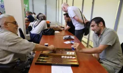 Bursa’da Zarlar Eşitlik İçin Atıldı: Engelliler Meclisi Tavla Turnuvası Düzenledi