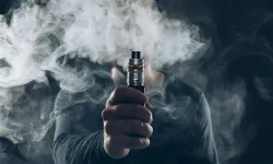 Elektronik Sigara Gerçekten Daha Az Zararlı mı, Normal Sigara ile Farkı Ne ve Sağlık Üzerindeki Etkileri Nelerdir?