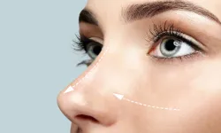 Gözlük Takmak Estetik Burnu Düşürür mü? Bu İddia Gerçeği Yansıtıyor mu?