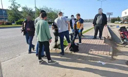 İnegöl'de Motosiklet ile Bisiklet Çarpıştı: Her İki Sürücü Yaralı