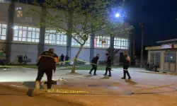 Küfürleşme Kavgası Kanlı Bitti: 15 Yaşındaki Çocuk 17 Yaşındaki Çocuğu Bıçakladı