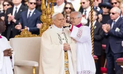 Papa 14'üncü Leo Binlerce Kişinin Katıldığı Törenle Birlikte Resmen Göreve Başladı
