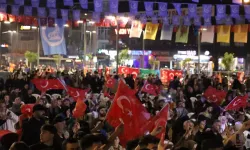 “Sesimiz Ata’ya, İnegöl’den 19 Mayıs’a!” Gençlik Şölenine Yoğun Katılım